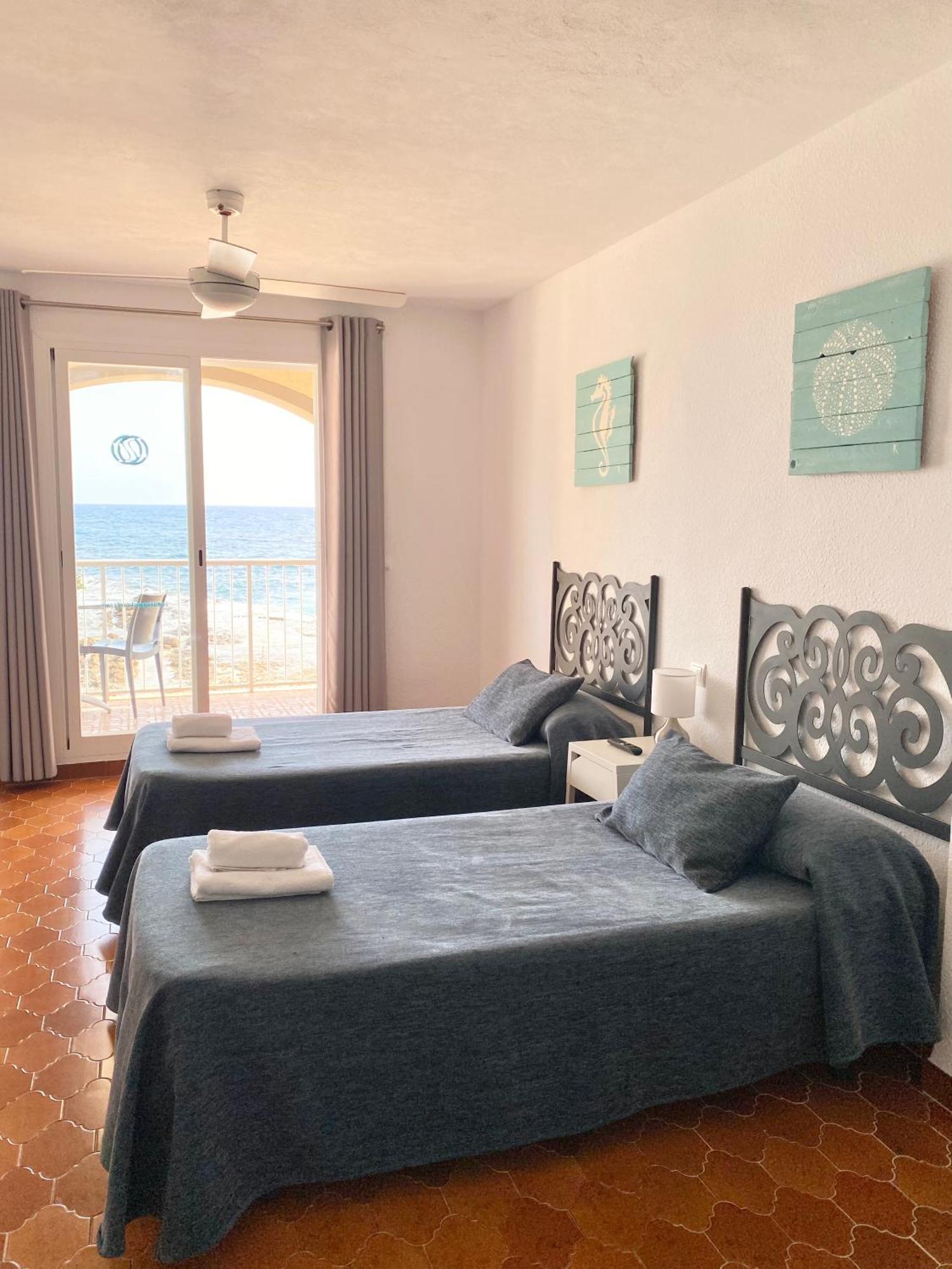 Zodiac Apartments Es Cana Esterno foto